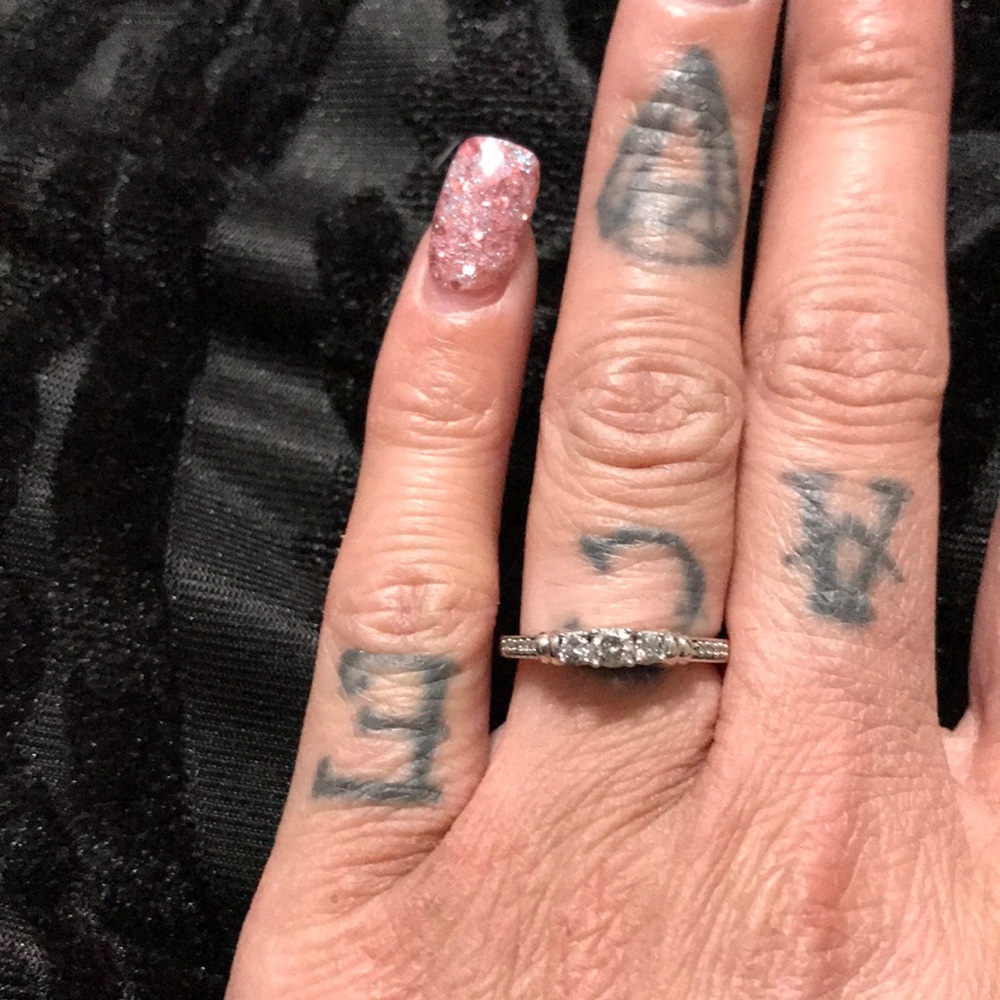Diamond 3 stone ring